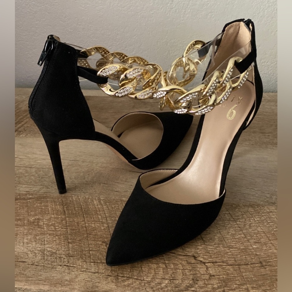 Black Pumps with Rhinestone Ankle Strap Sz 8